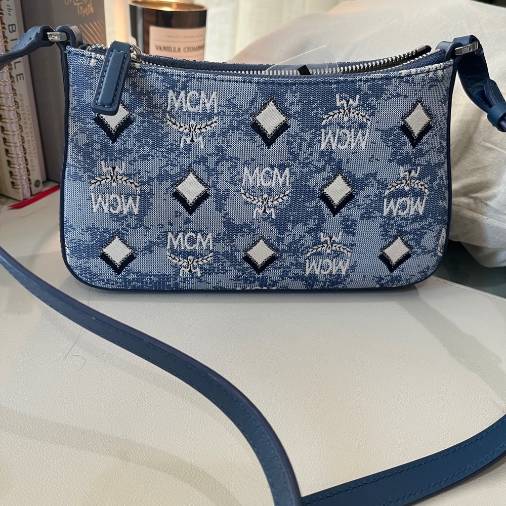MCM Mini Vintage Jacquard Shoulder Bag - Picture 3 of 6